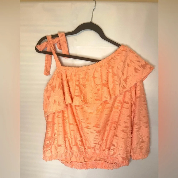 NWT Lauren Conrad Cold Shoulder Top - Picture 5 of 5